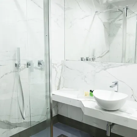 Hadrianus Temple - The Venue Collection Penzion Řím