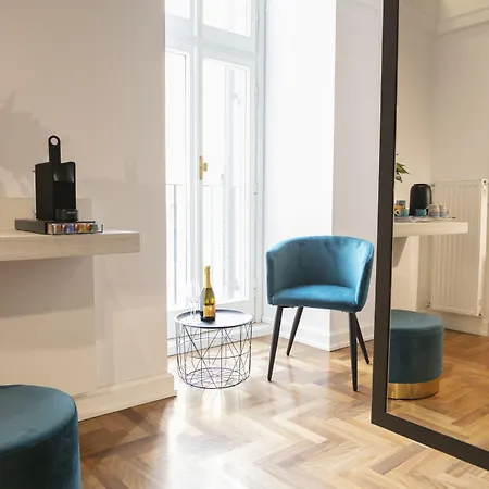 Hadrianus Temple - The Venue Collection 4*