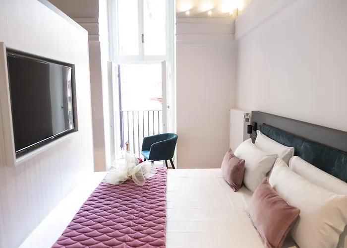 Hadrianus Temple - The Venue Collection 4* רומא