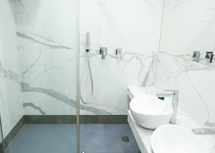 Hadrianus Temple - The Venue Collection בית הארחה 4*