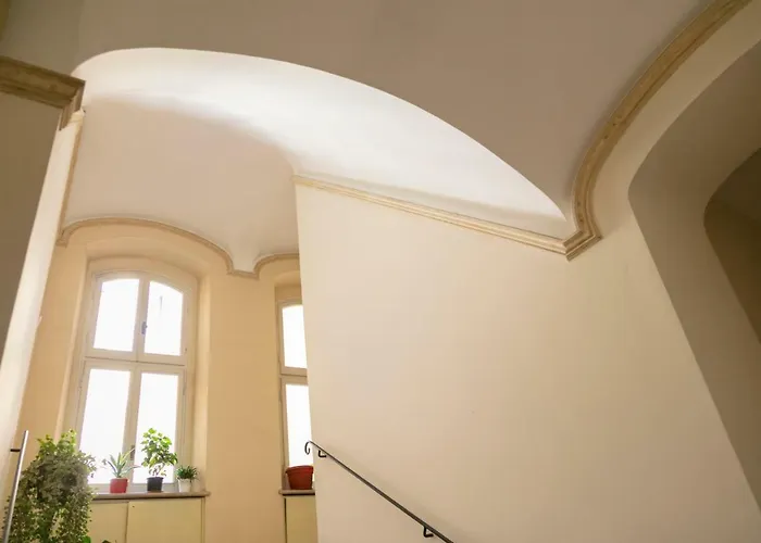 Hadrianus Temple - The Venue Collection בית הארחה 4*